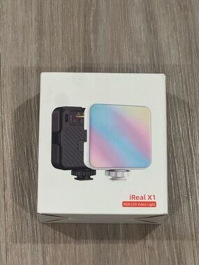 X1 RGB LED Video Light - Pastel Gradient